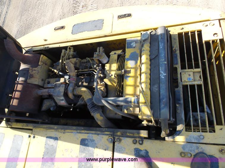 image for item N9392 1994 Komatsu PC200LC-6L excavator