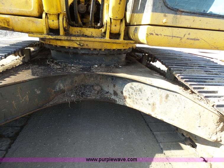 image for item N9392 1994 Komatsu PC200LC-6L excavator