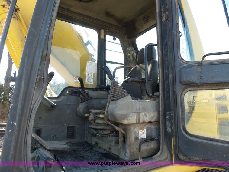 image for item N9392 1994 Komatsu PC200LC-6L excavator