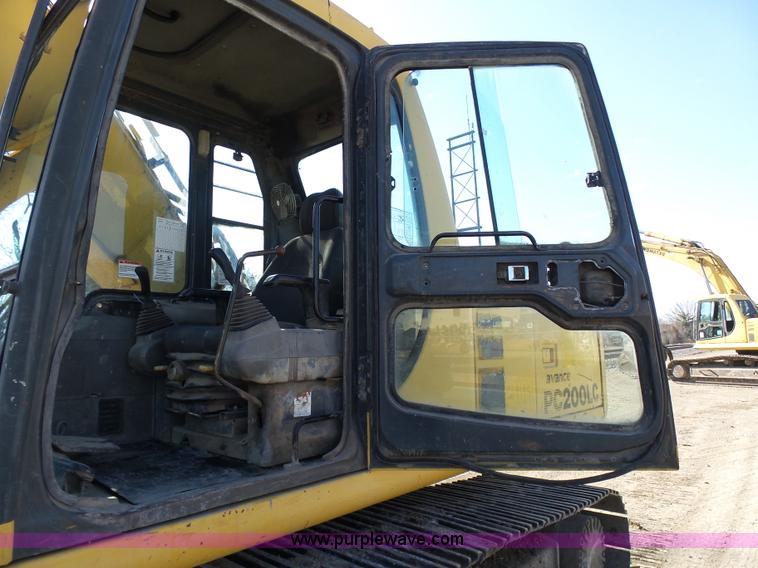 image for item N9392 1994 Komatsu PC200LC-6L excavator