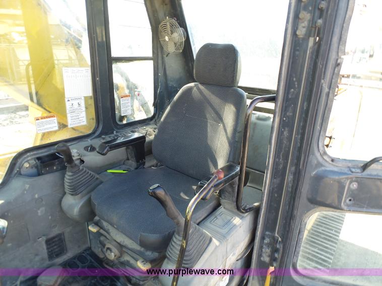 image for item N9392 1994 Komatsu PC200LC-6L excavator