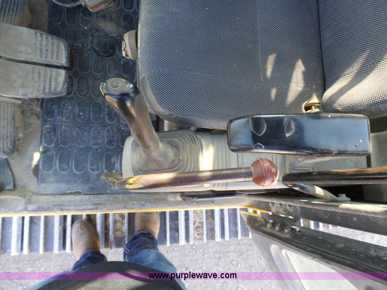 image for item N9392 1994 Komatsu PC200LC-6L excavator