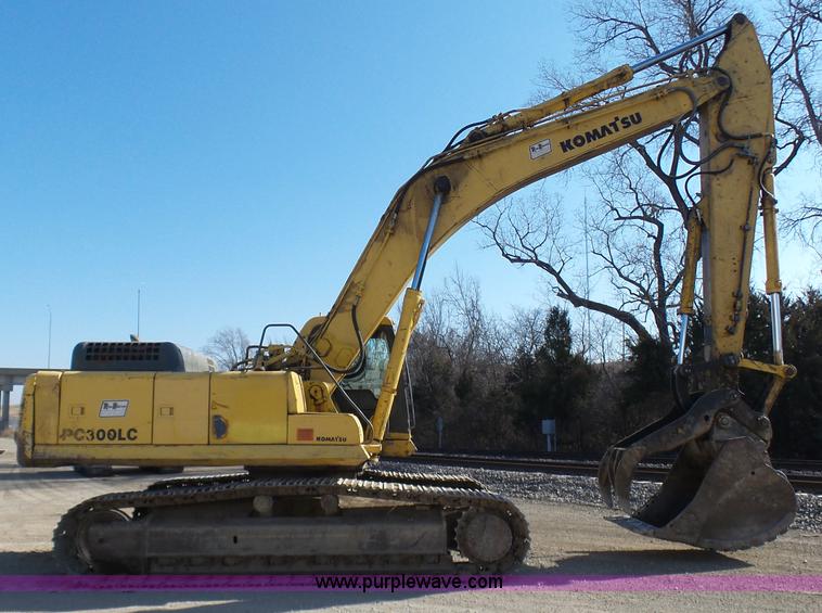 image for item N9393 1999 Komatsu PC300LC-6LE excavator