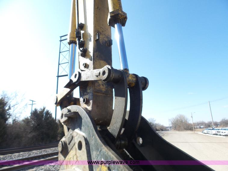 image for item N9393 1999 Komatsu PC300LC-6LE excavator