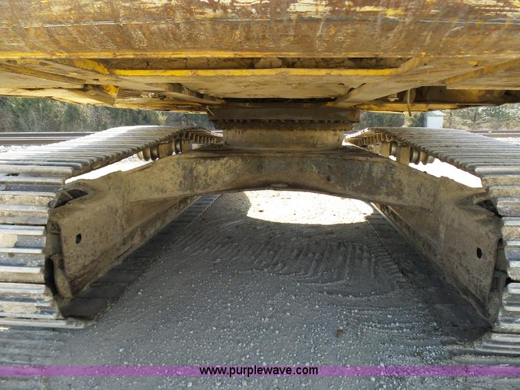 image for item N9393 1999 Komatsu PC300LC-6LE excavator