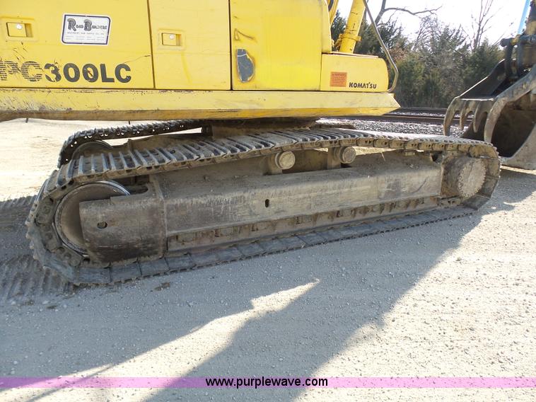 image for item N9393 1999 Komatsu PC300LC-6LE excavator