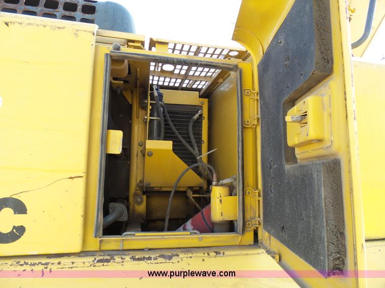 image for item N9393 1999 Komatsu PC300LC-6LE excavator