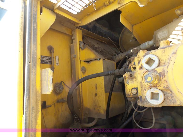 image for item N9393 1999 Komatsu PC300LC-6LE excavator