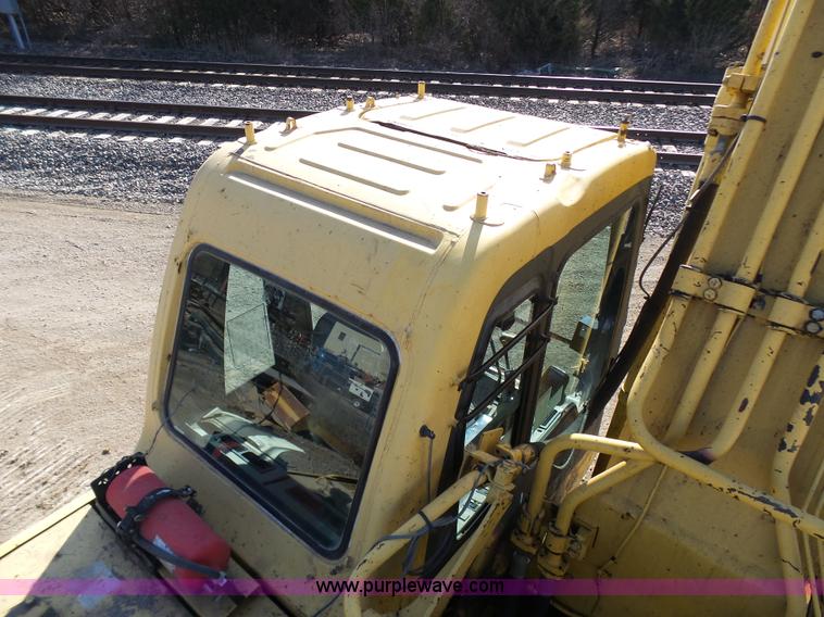 image for item N9393 1999 Komatsu PC300LC-6LE excavator