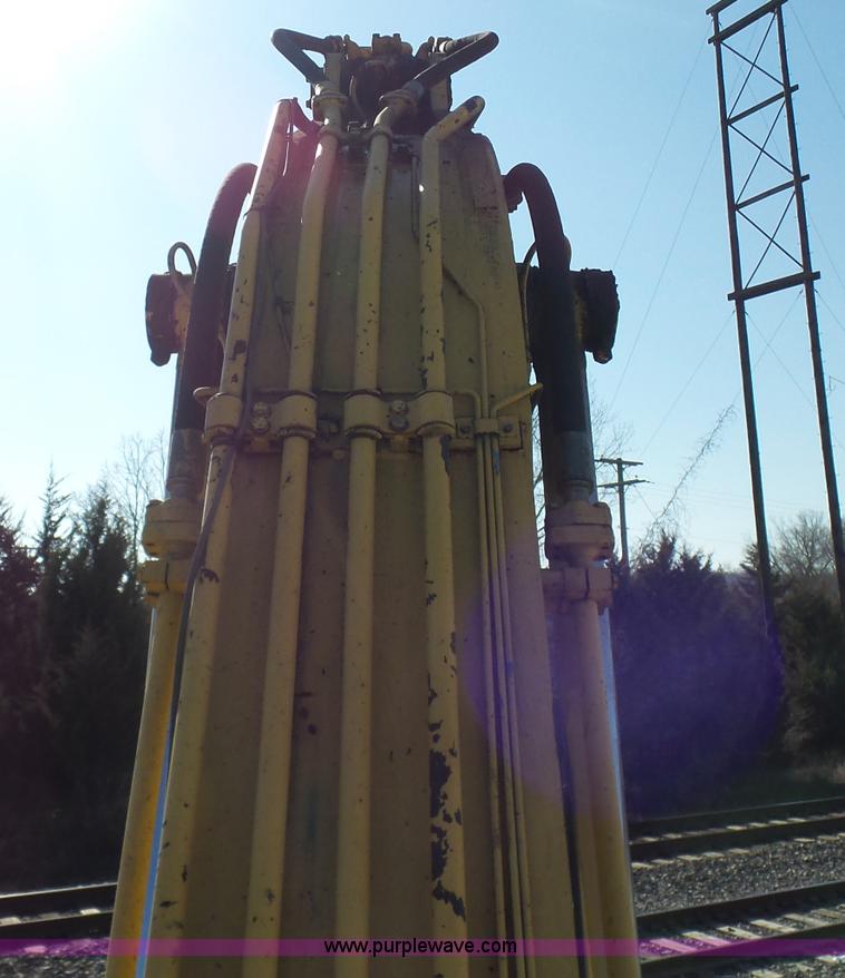 image for item N9393 1999 Komatsu PC300LC-6LE excavator