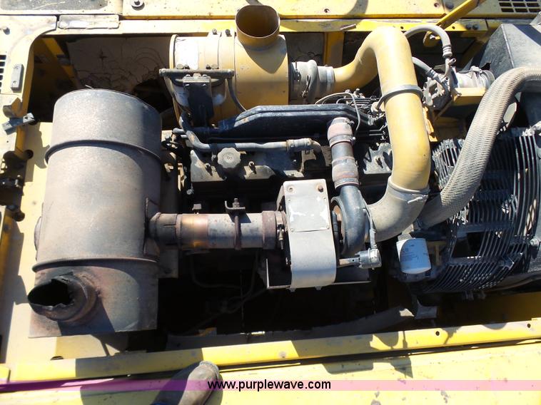 image for item N9393 1999 Komatsu PC300LC-6LE excavator