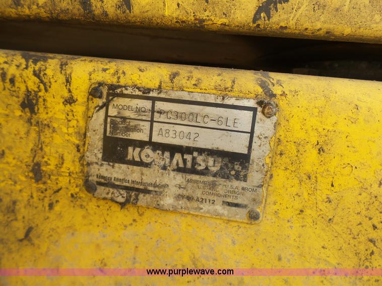 image for item N9393 1999 Komatsu PC300LC-6LE excavator