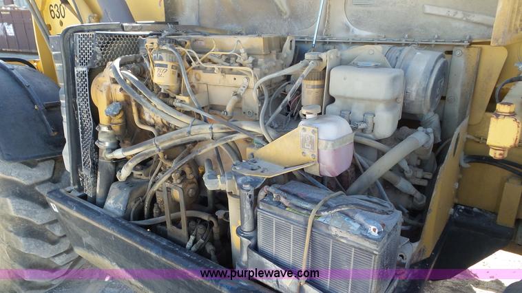 image for item N9442 1997 Caterpillar TH83 telehandler