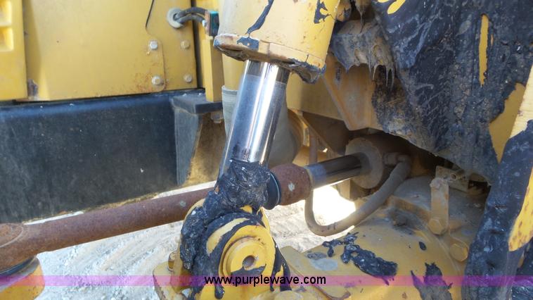 image for item N9442 1997 Caterpillar TH83 telehandler