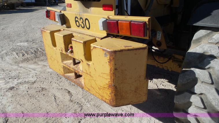 image for item N9442 1997 Caterpillar TH83 telehandler