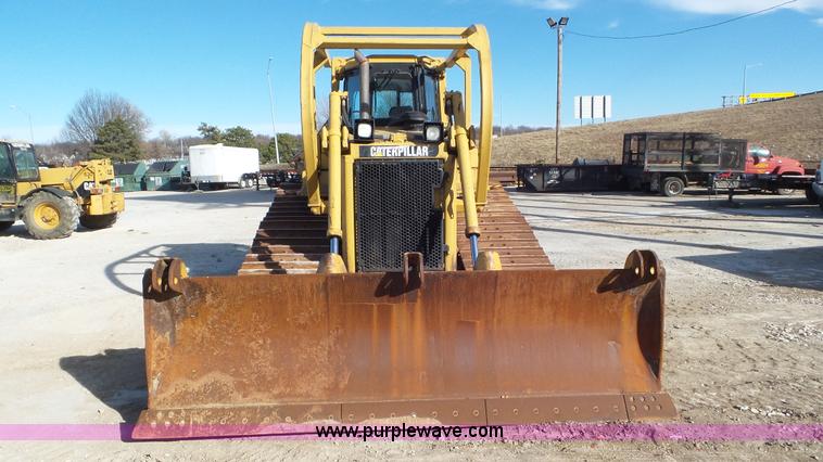 image for item N9443 1992 Caterpillar D6H LGP Series II dozer