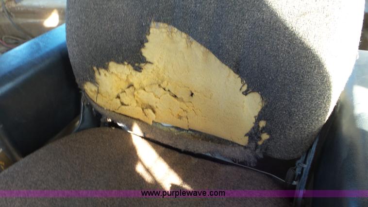 image for item N9443 1992 Caterpillar D6H LGP Series II dozer