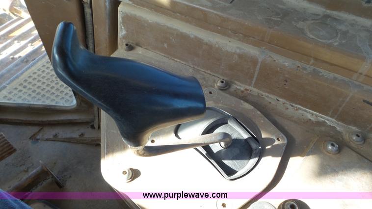 image for item N9443 1992 Caterpillar D6H LGP Series II dozer