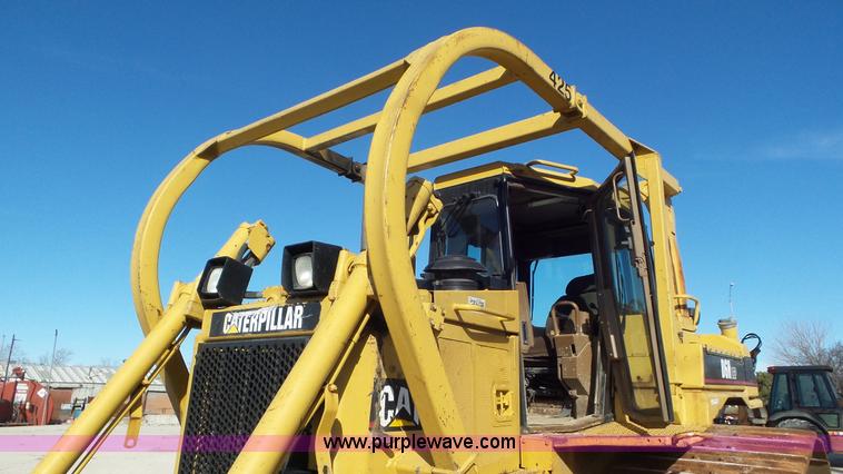 image for item N9443 1992 Caterpillar D6H LGP Series II dozer