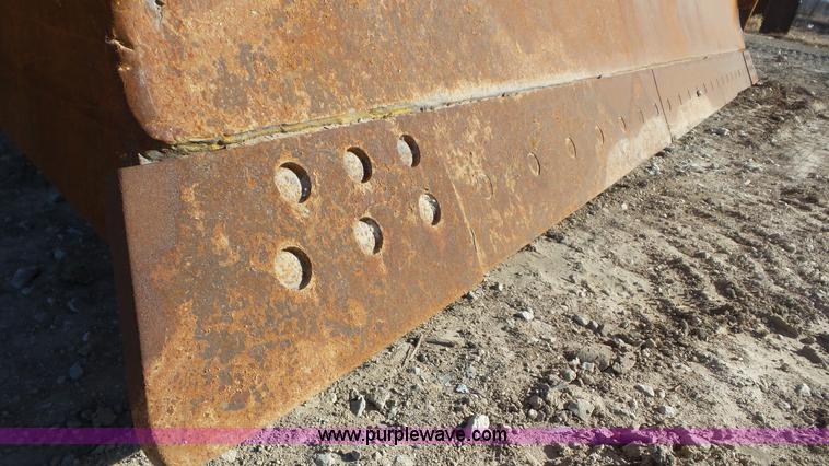 image for item N9443 1992 Caterpillar D6H LGP Series II dozer