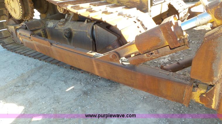 image for item N9443 1992 Caterpillar D6H LGP Series II dozer