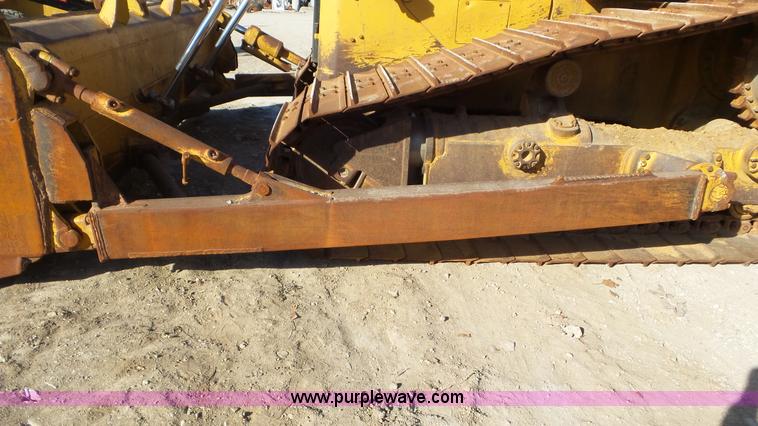 image for item N9443 1992 Caterpillar D6H LGP Series II dozer