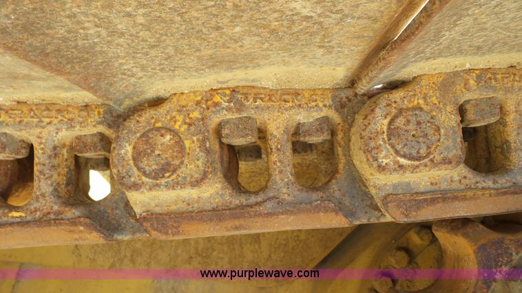 image for item N9443 1992 Caterpillar D6H LGP Series II dozer