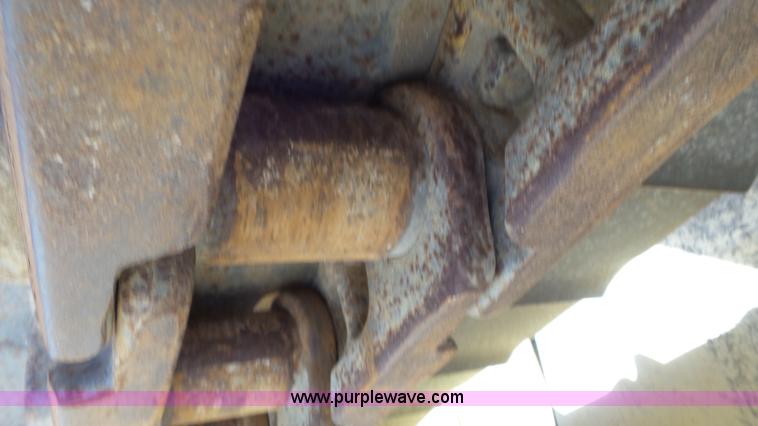 image for item N9443 1992 Caterpillar D6H LGP Series II dozer