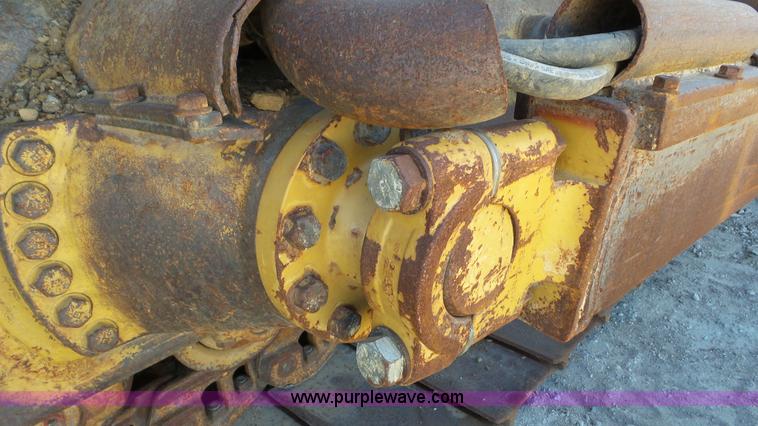 image for item N9443 1992 Caterpillar D6H LGP Series II dozer