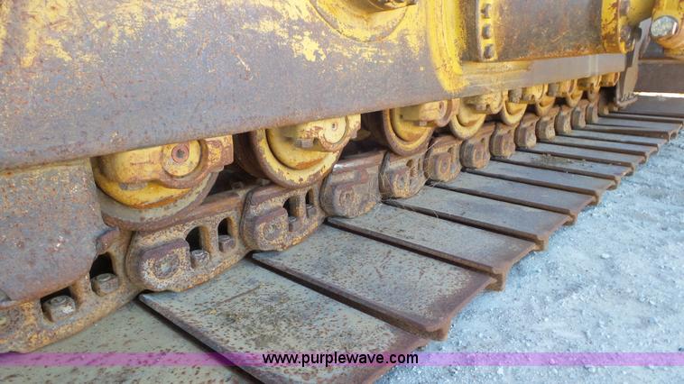 image for item N9443 1992 Caterpillar D6H LGP Series II dozer