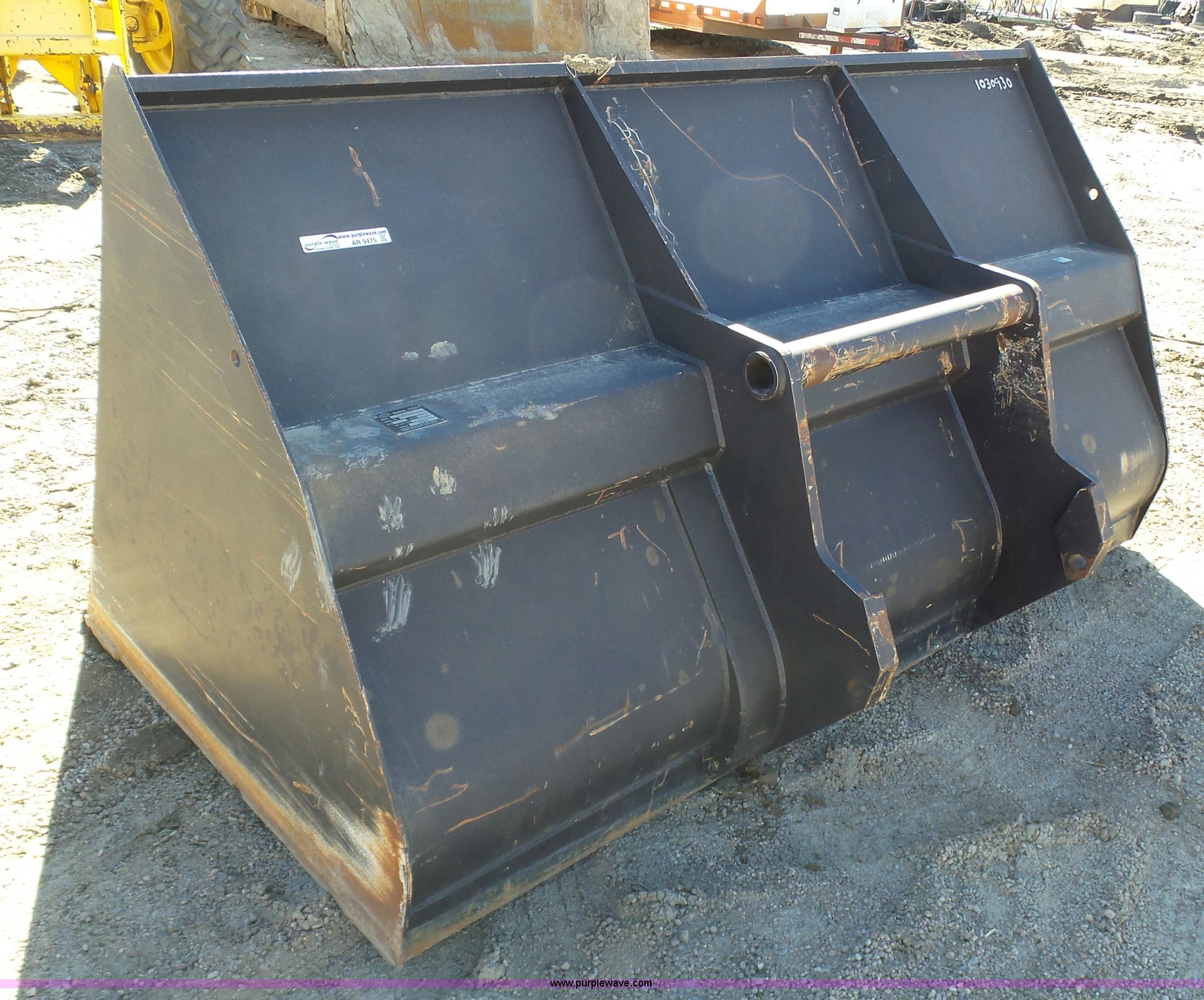 Bobcat telehandler bucket in Garden City, KS | Item AR9475 sold ...