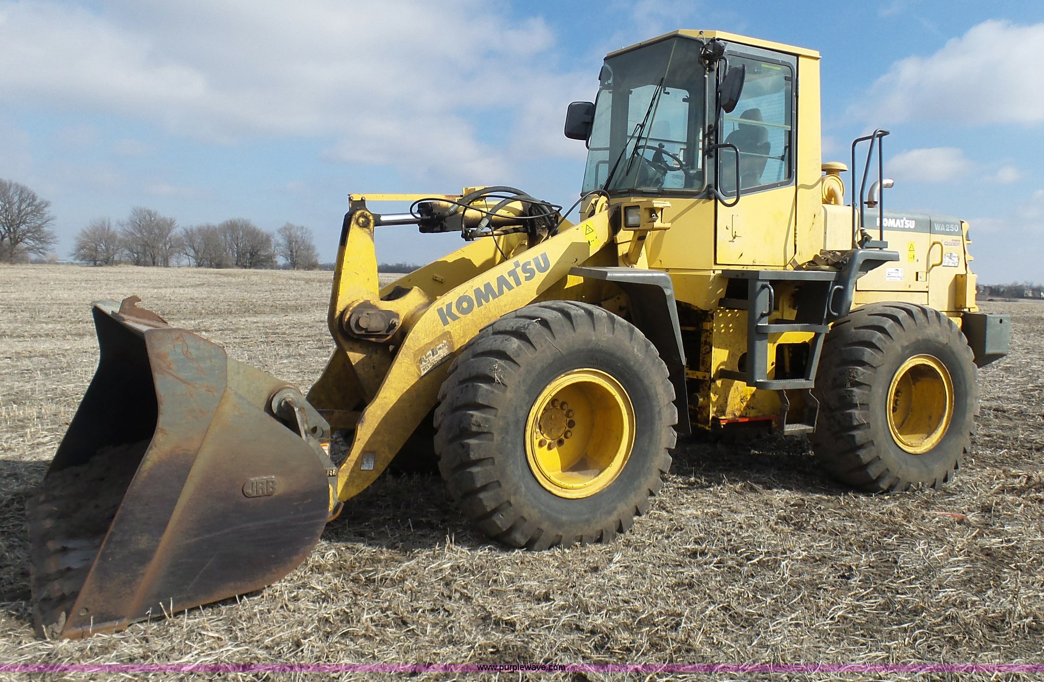 2000 Komatsu WA2503MC wheel loader in Belton, MO Item K4258 sold