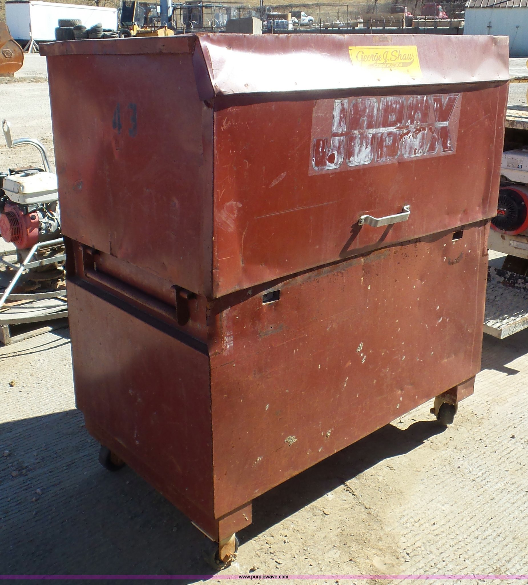 Delta job site box in Kansas City, MO | Item N9416 sold | Purple Wave