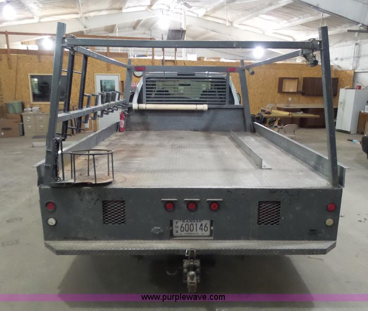 image for item AW9282 2006 Ford F450 Super Duty XL SuperCrew flatbed truck