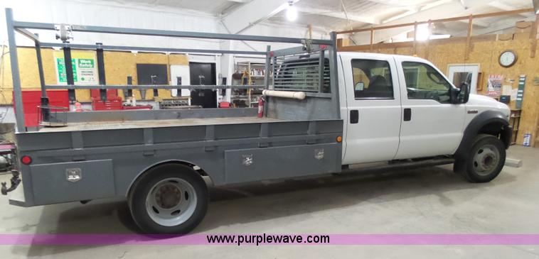 image for item AW9282 2006 Ford F450 Super Duty XL SuperCrew flatbed truck