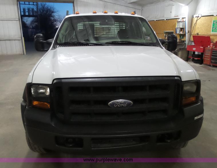 image for item AW9282 2006 Ford F450 Super Duty XL SuperCrew flatbed truck