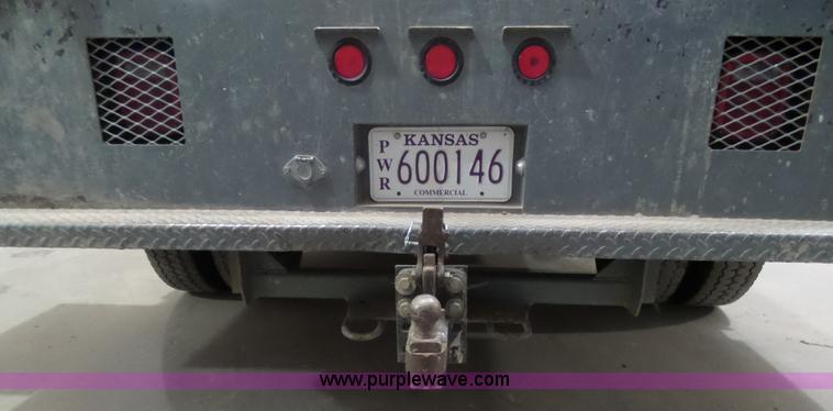 image for item AW9282 2006 Ford F450 Super Duty XL SuperCrew flatbed truck