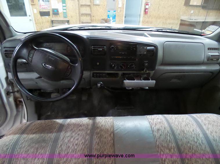 image for item AW9282 2006 Ford F450 Super Duty XL SuperCrew flatbed truck