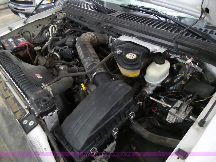 image for item AW9282 2006 Ford F450 Super Duty XL SuperCrew flatbed truck