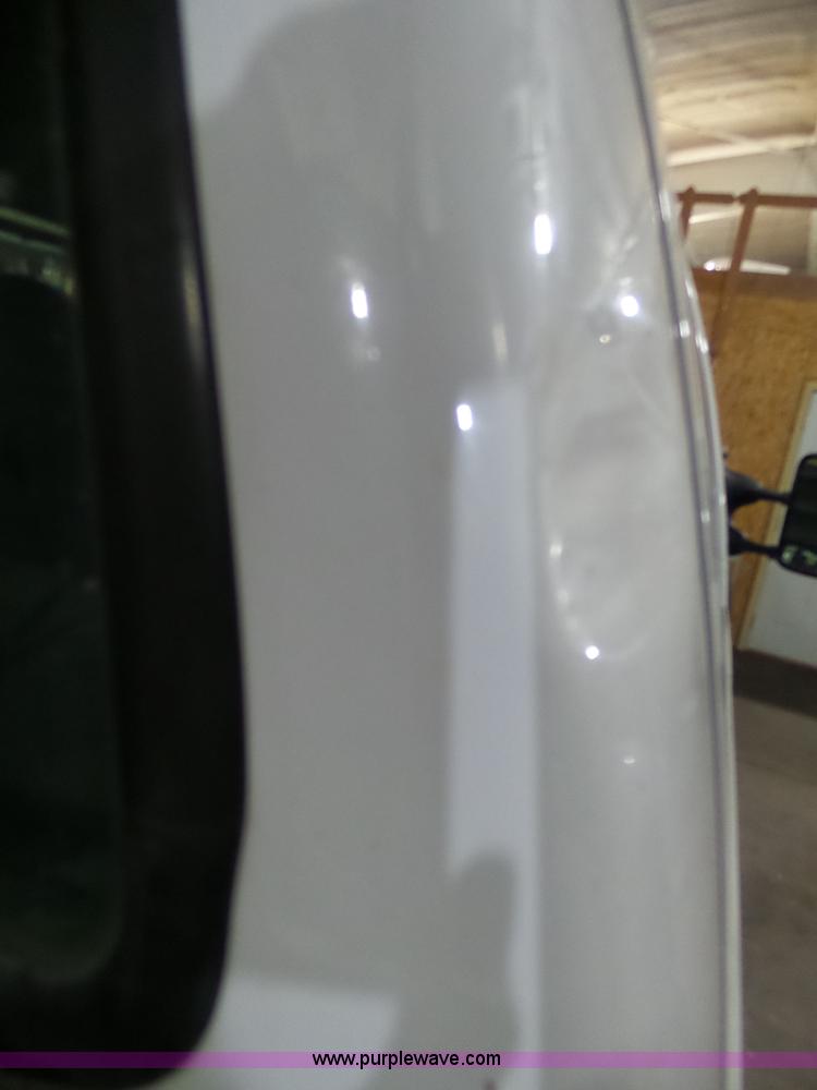 image for item AW9282 2006 Ford F450 Super Duty XL SuperCrew flatbed truck