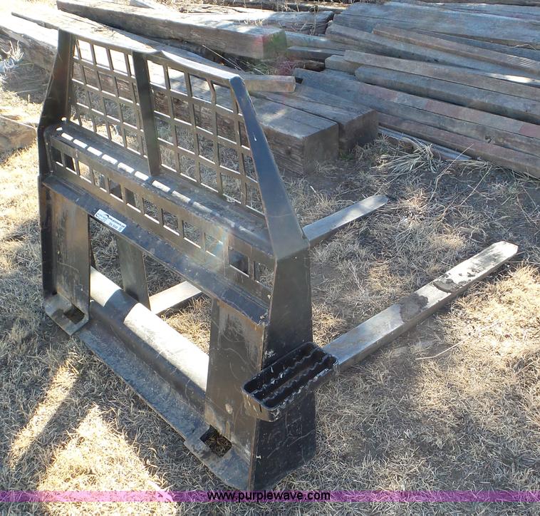 image for item BN9346 Caterpillar 261-6681 skid steer fork attachment