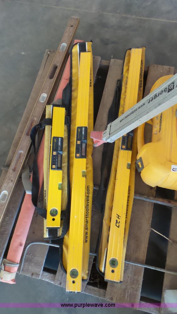 image for item BN9355 Assorted surveying equipment