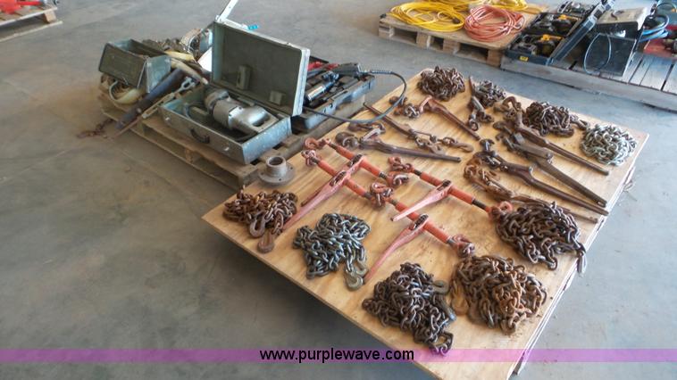 image for item BN9356 Assorted tools