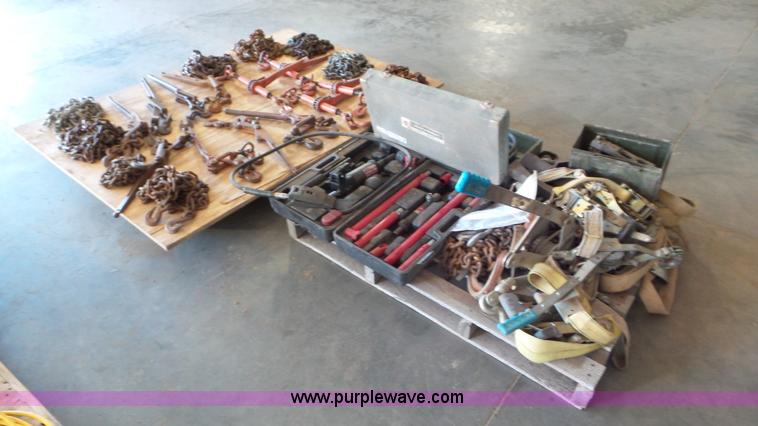 image for item BN9356 Assorted tools