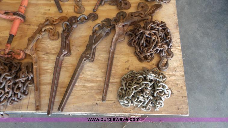 image for item BN9356 Assorted tools