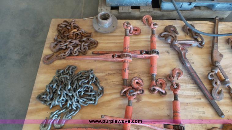 image for item BN9356 Assorted tools