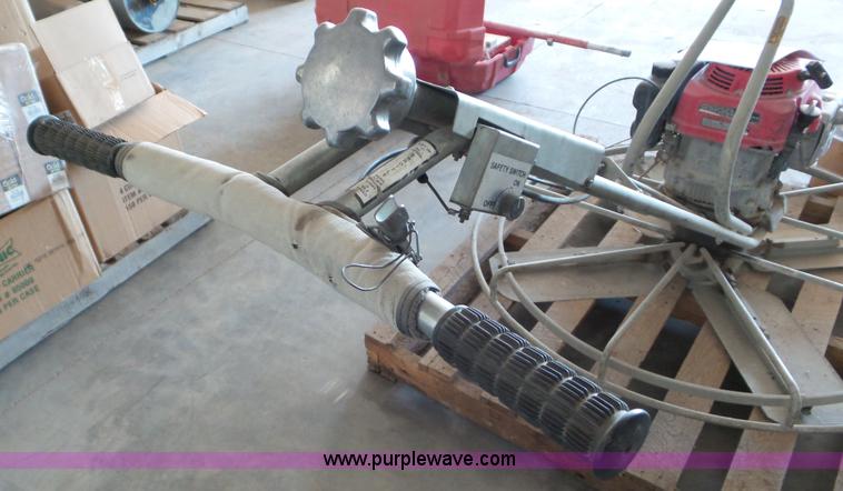 image for item BN9381 Arrow Master F-46 power trowel