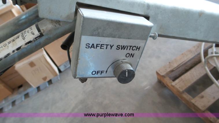 image for item BN9381 Arrow Master F-46 power trowel