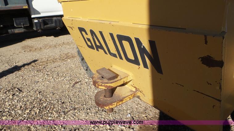 image for item J6799 Galion A550 motor grader
