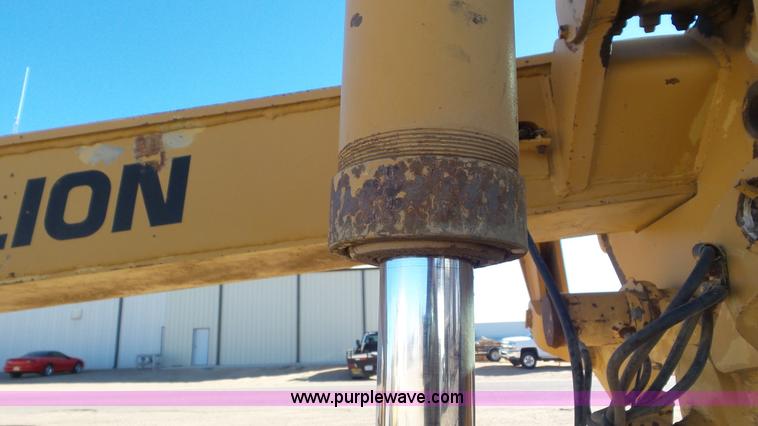 image for item J6799 Galion A550 motor grader